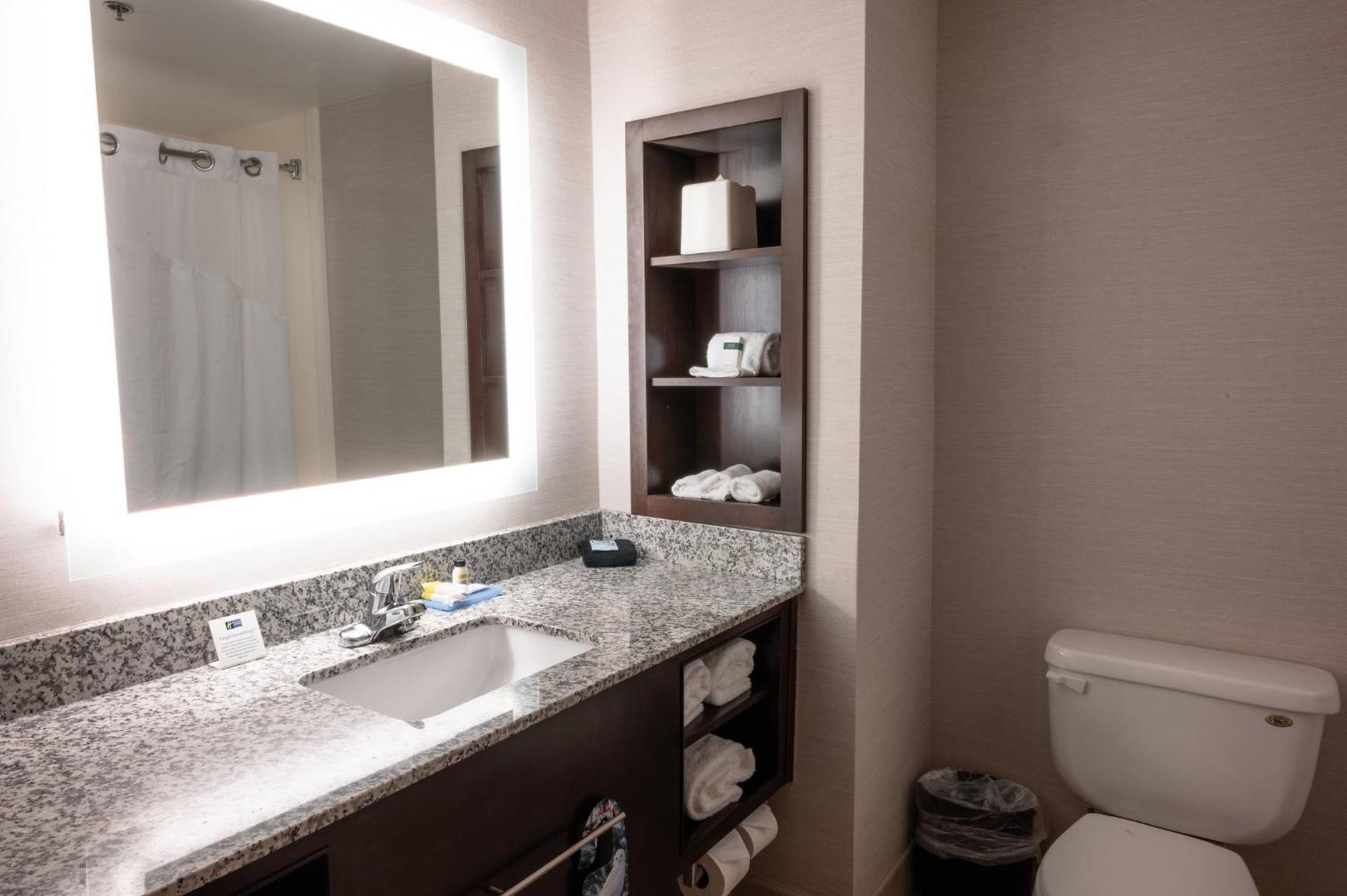 Holiday Inn Express & Suites - Tuscaloosa-University By Ihg المظهر الخارجي الصورة