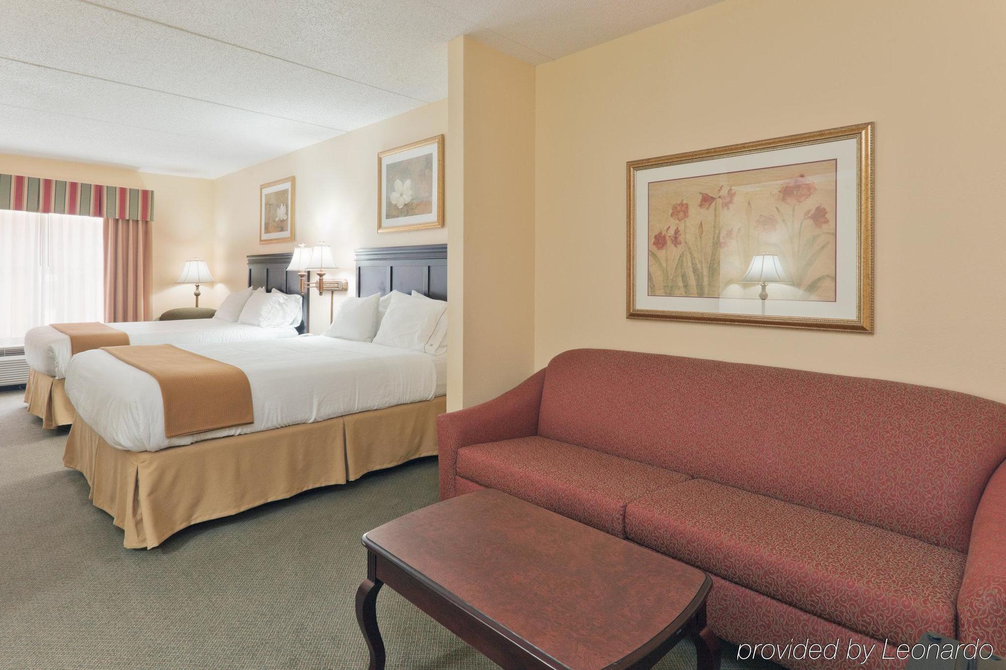Holiday Inn Express & Suites - Tuscaloosa-University By Ihg الغرفة الصورة